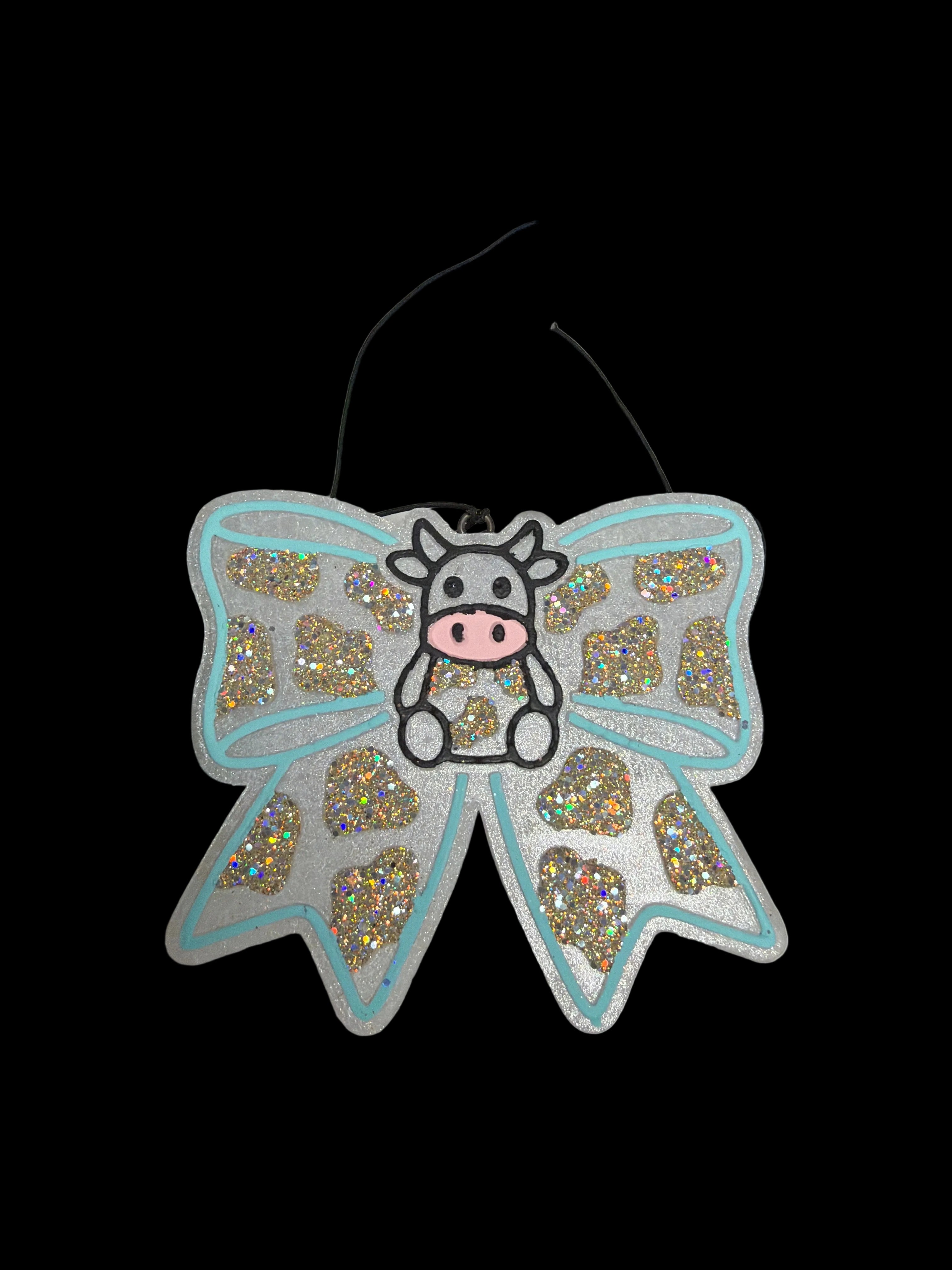Cutie cow bow