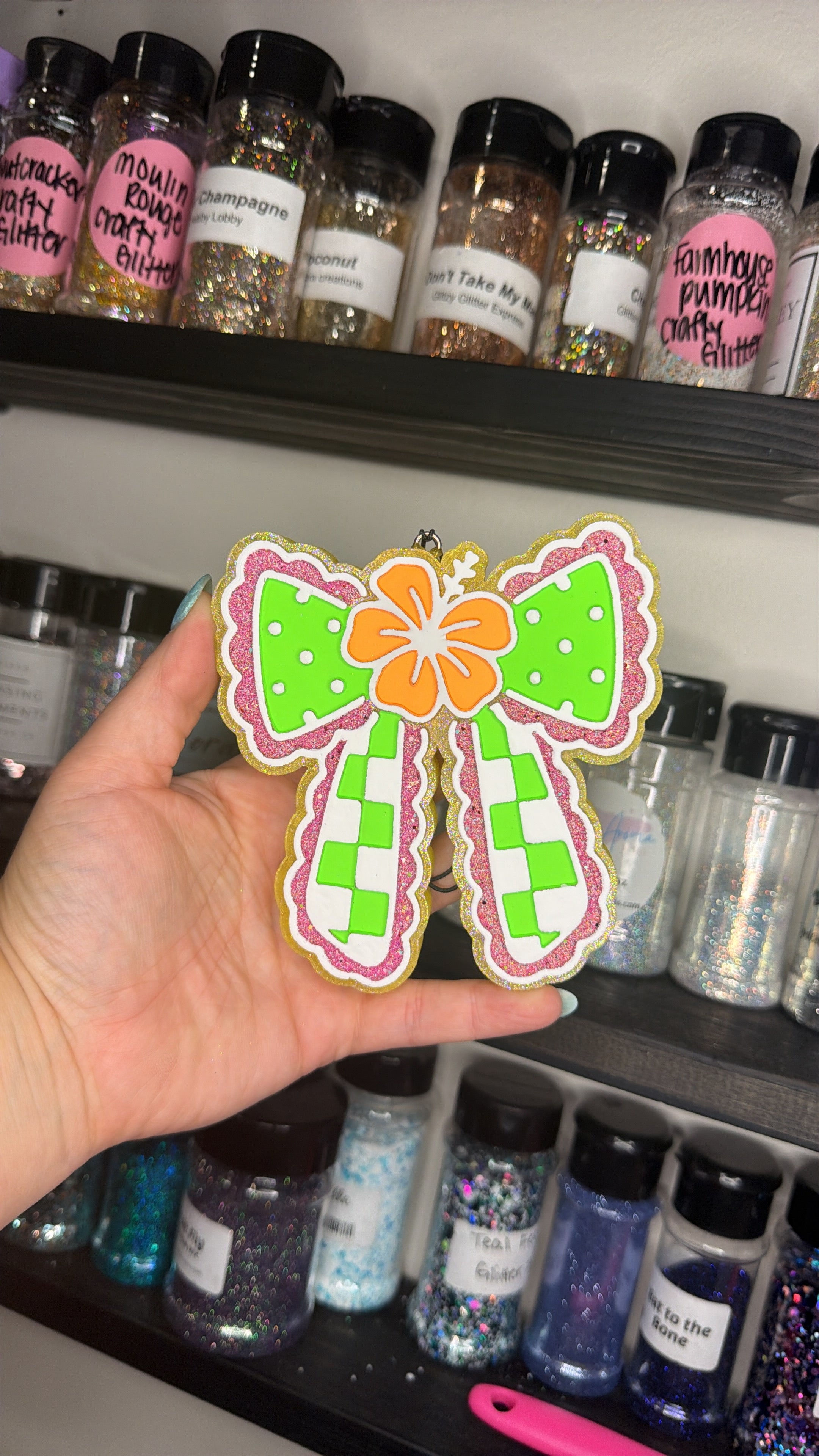Hibiscus Bow